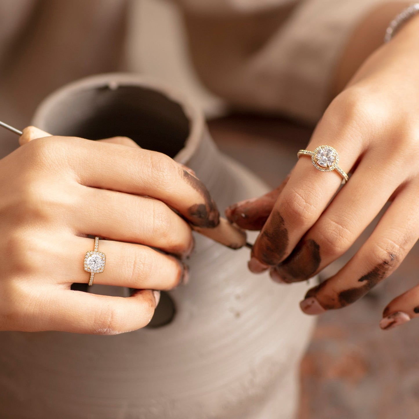 Luxe Round Center Princess Halo Ring