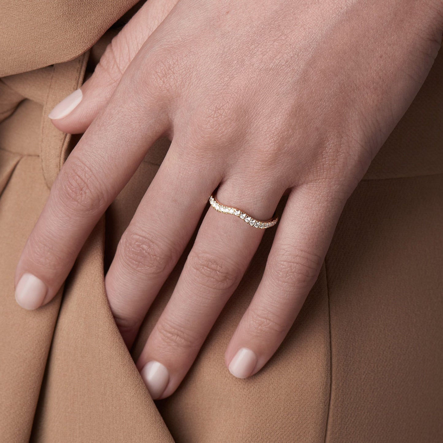 Rippling Round Ring