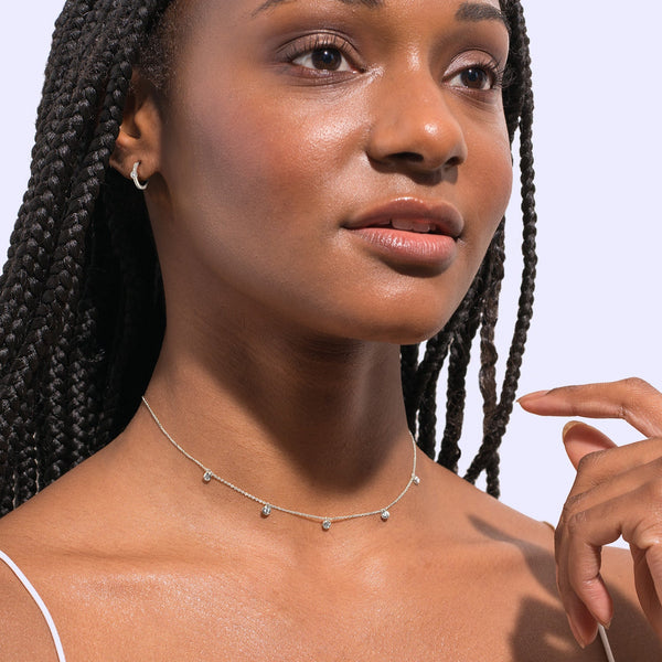 Mini-Round Encompassing Stationed Necklace