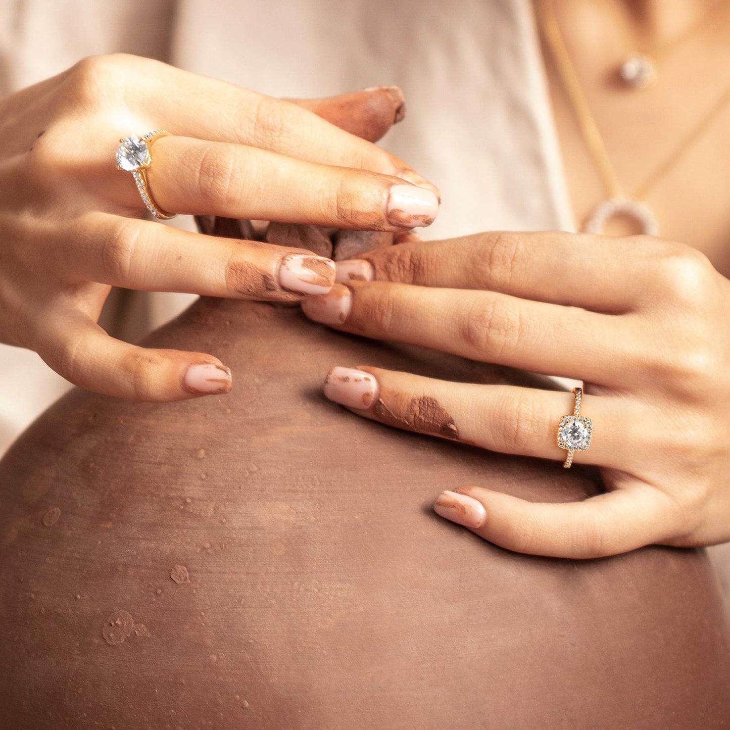 Luxe Round Center Princess Halo Ring
