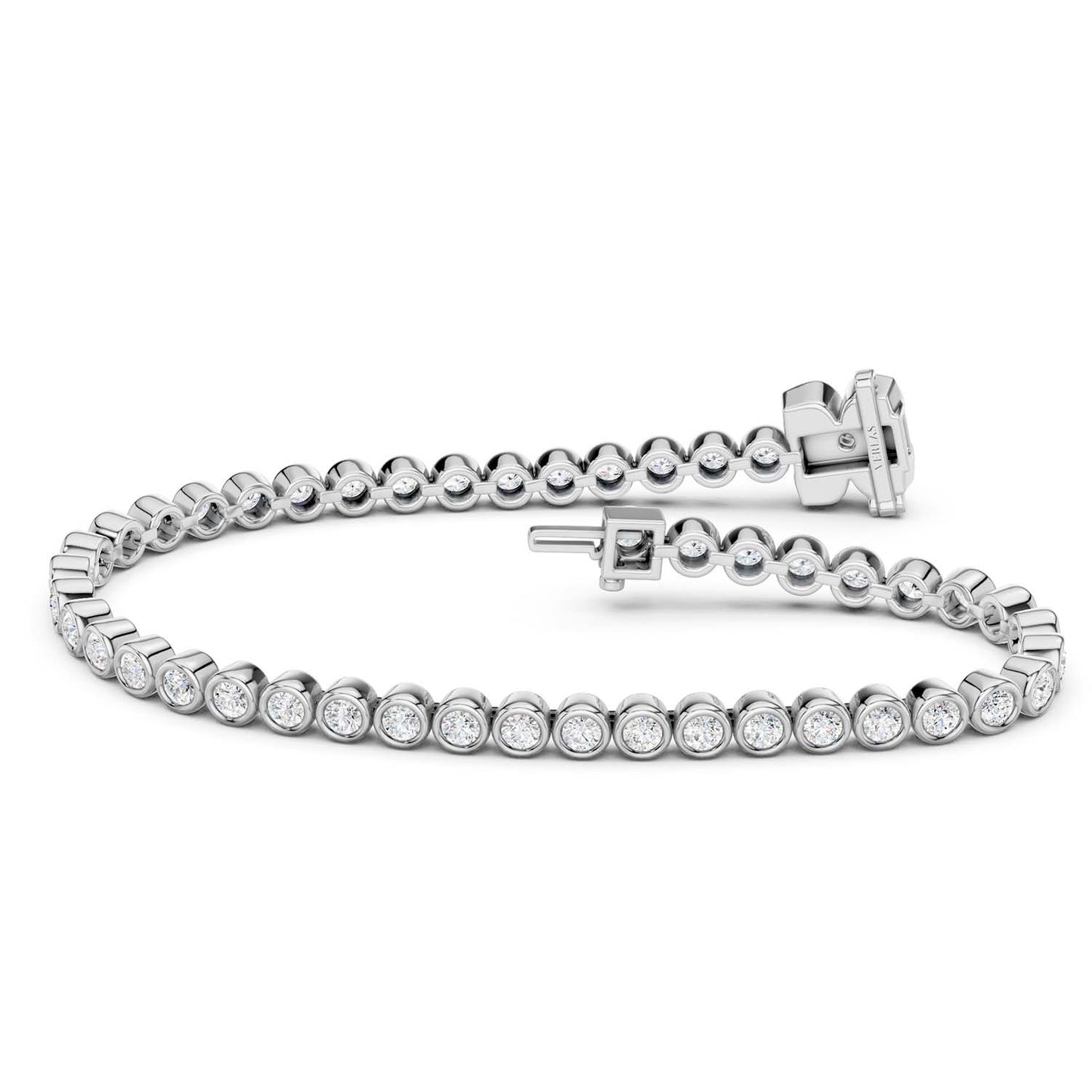 La Fleur Encompassing Round Tennis Bracelet