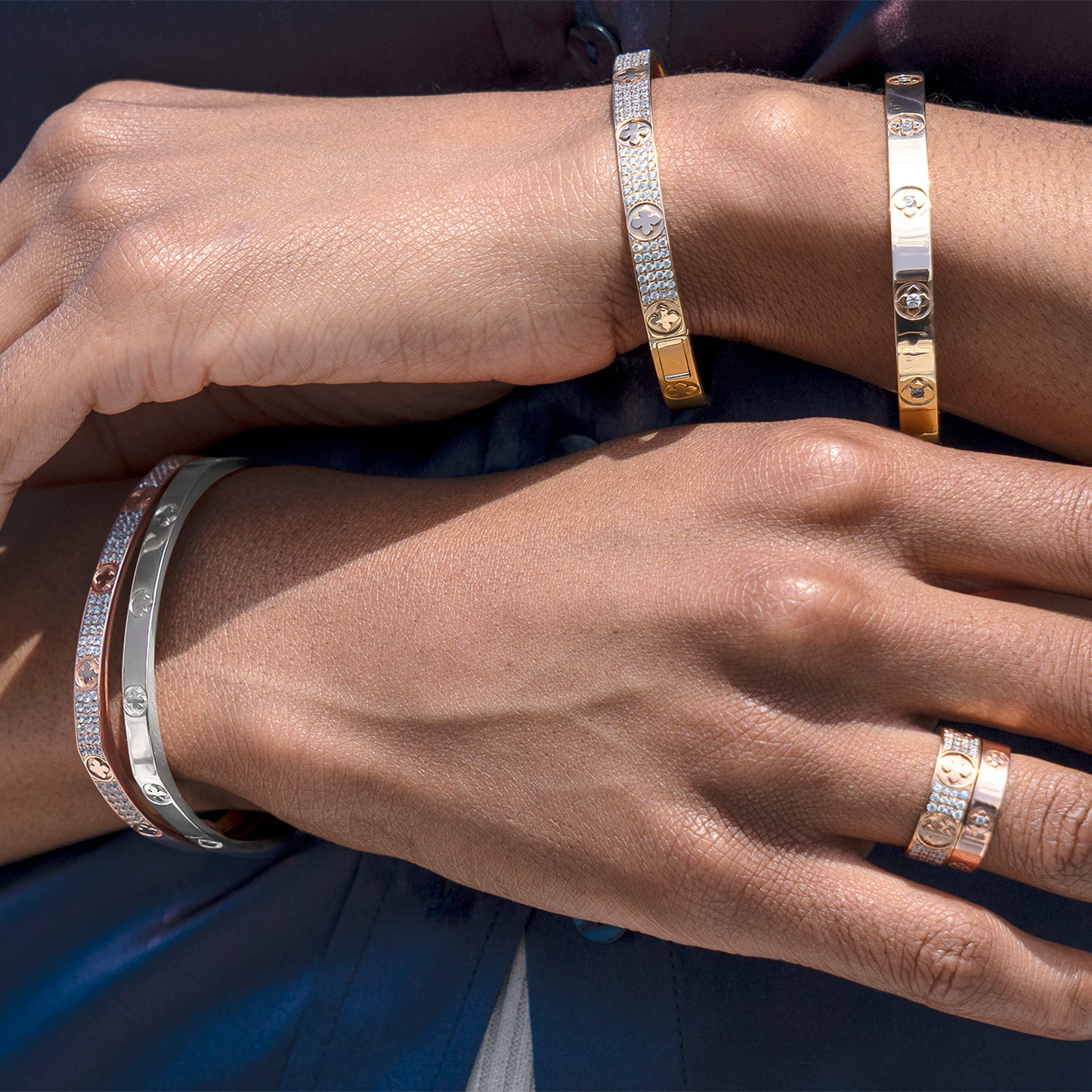 La Fleur 3-Diamond Rows Square Bangle