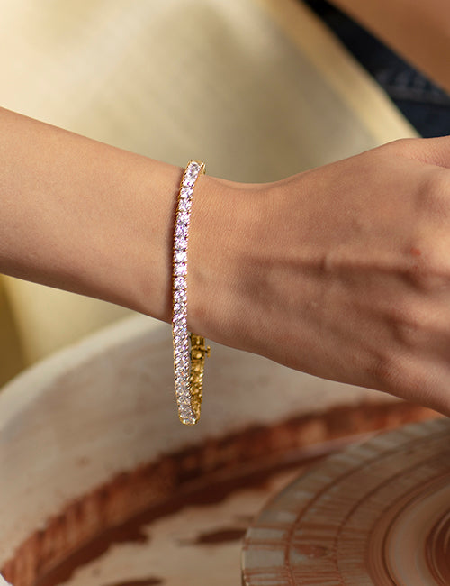 Enchanting Atmos Tennis Bracelet yellow gold hover
