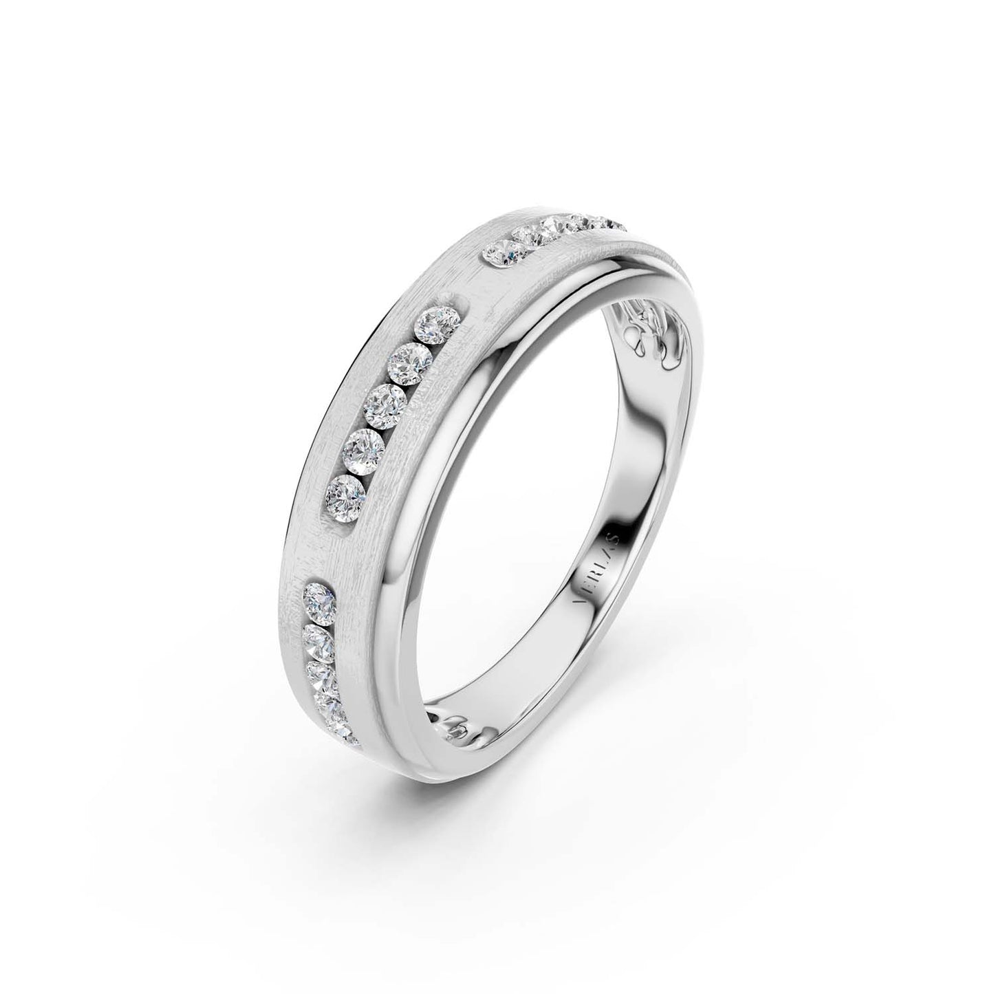 6mm 3-Trail Round Diamonds Nick-Set Band