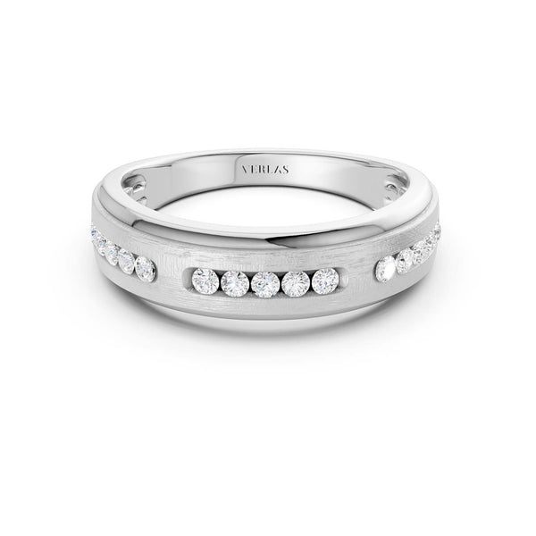 6mm 3-Trail Round Diamonds Nick-Set Band