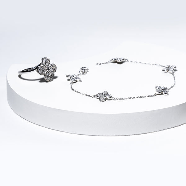 La Fleur Diamond Radiant Stationed Bracelet