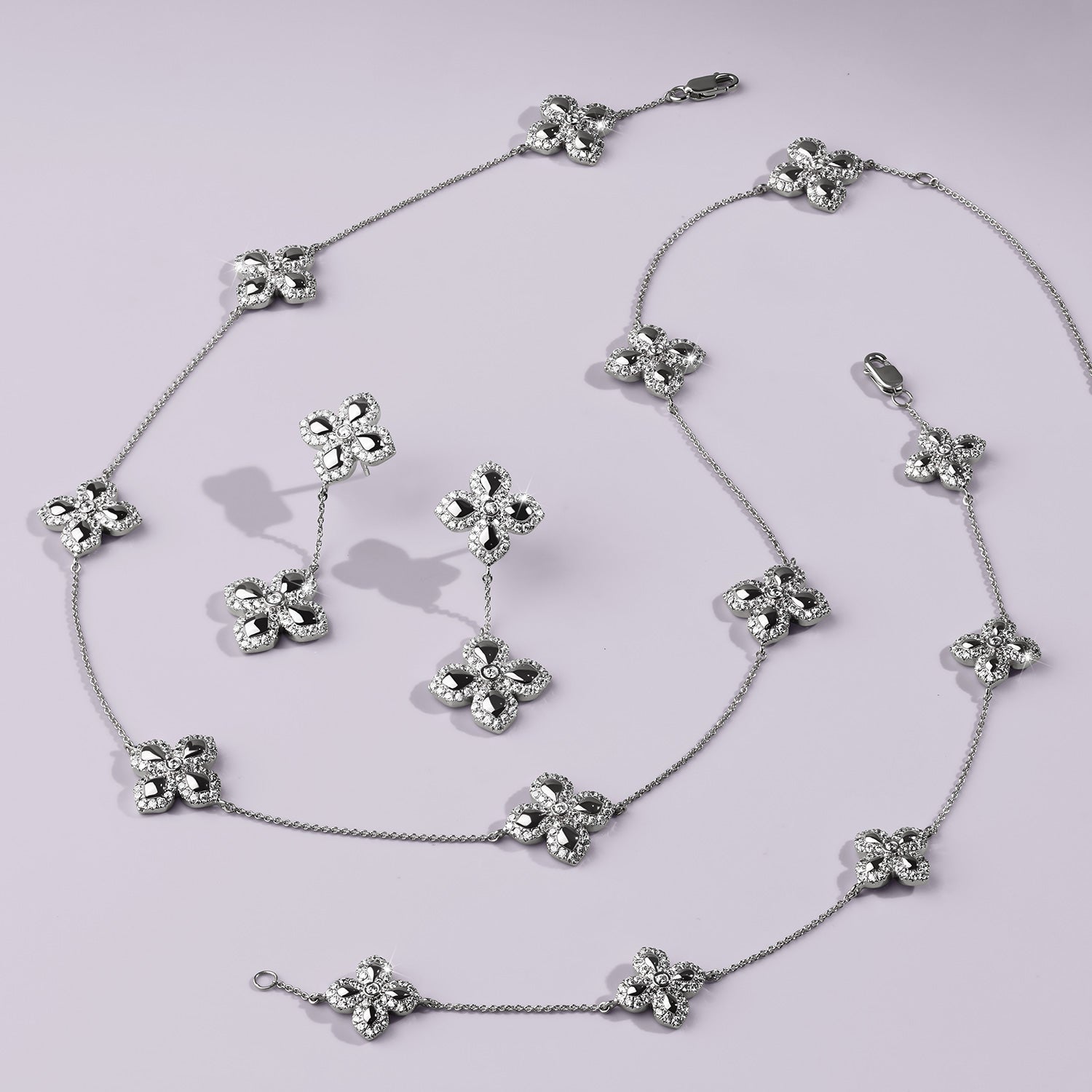 La Fleur Petite Diamond Contour Stationed Necklace