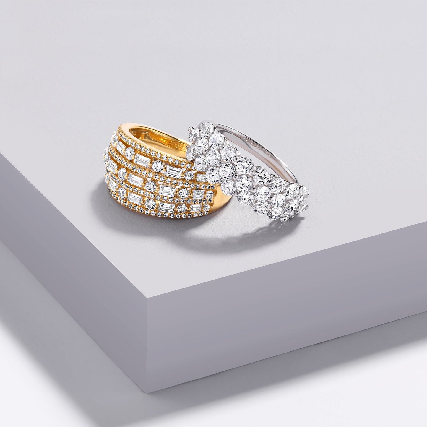 3-Row Keepsake Ring_Product Angle_Creative Image