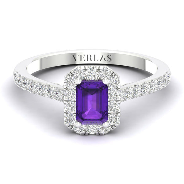 Exquisite Emerald Gemstone Diamond Halo Ring (M)_Product Angle_PCP Main Image